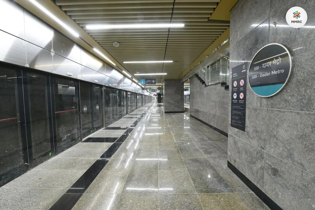 Dadar Metro